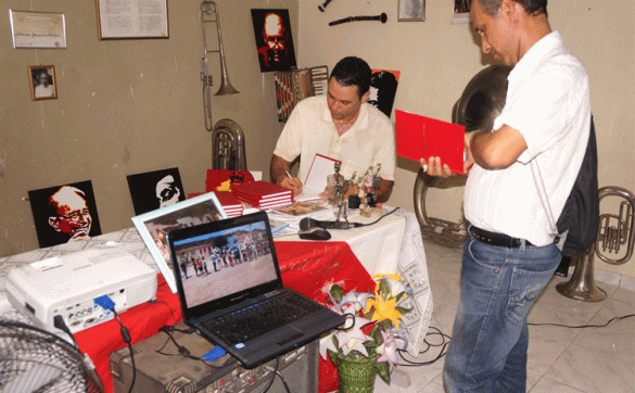 PMC-MaurizioBim-lanca-livro-em-BarroVermelho (1)